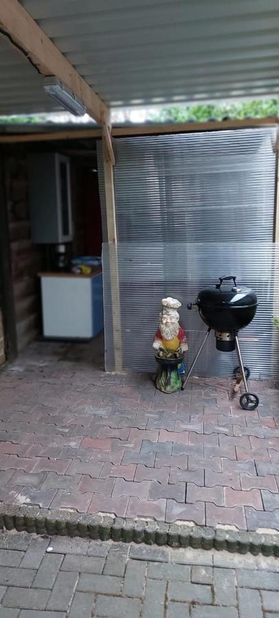 Urlaub Machen Direkt Am Irland Das Kinderparadies In Twisteden Im Grossen Garten Bei Privatleute Fur Maximal Sechs Personen Kevelaer Esterno foto