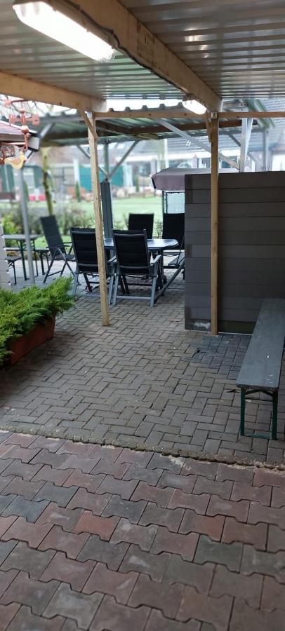 Urlaub Machen Direkt Am Irland Das Kinderparadies In Twisteden Im Grossen Garten Bei Privatleute Fur Maximal Sechs Personen Kevelaer Esterno foto