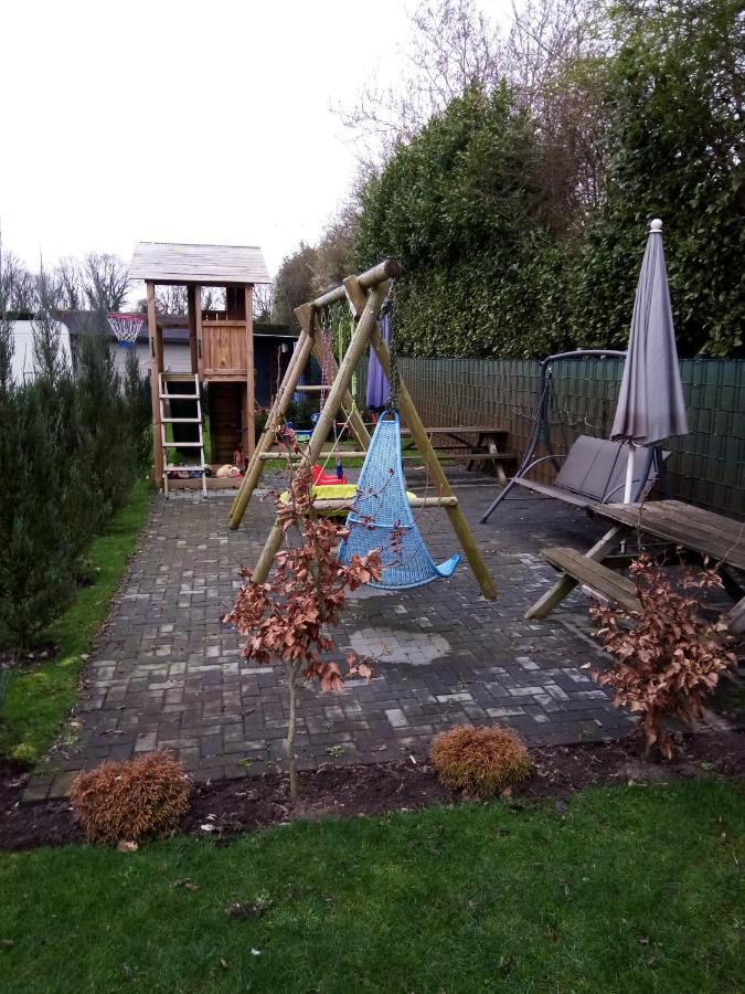 Urlaub Machen Direkt Am Irland Das Kinderparadies In Twisteden Im Grossen Garten Bei Privatleute Fur Maximal Sechs Personen Kevelaer Esterno foto